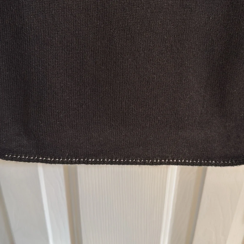 Emanuel Ungaro Vintage Black Cashmere & Silk Blend Sweater